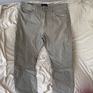Lucky Brand Men's Khaki Chinos